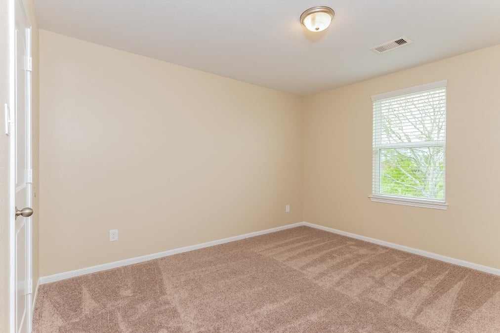 Vacant bedroom